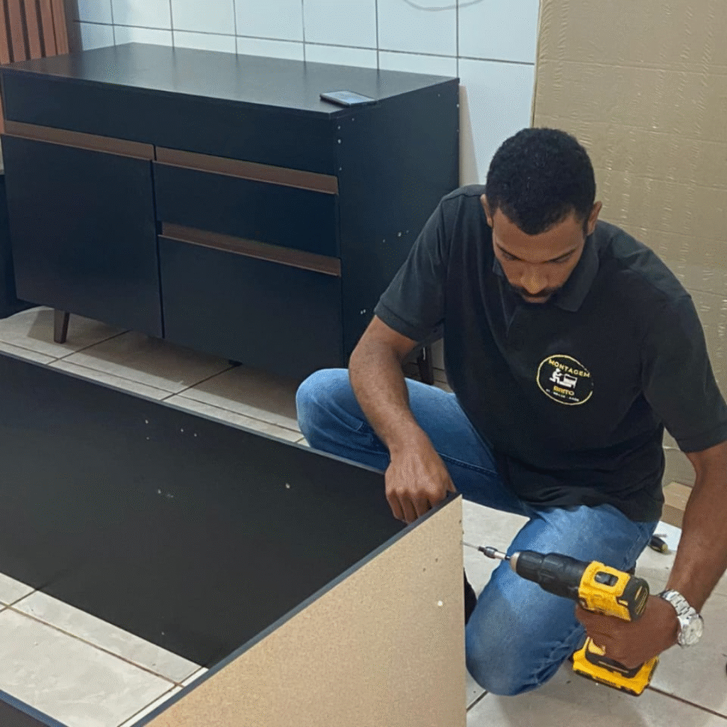 Roberto Brito Montador de Móveis DF